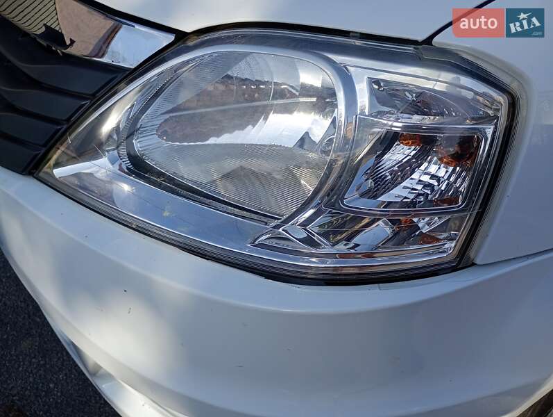 Универсал Dacia Logan MCV 2012 в Калиновке