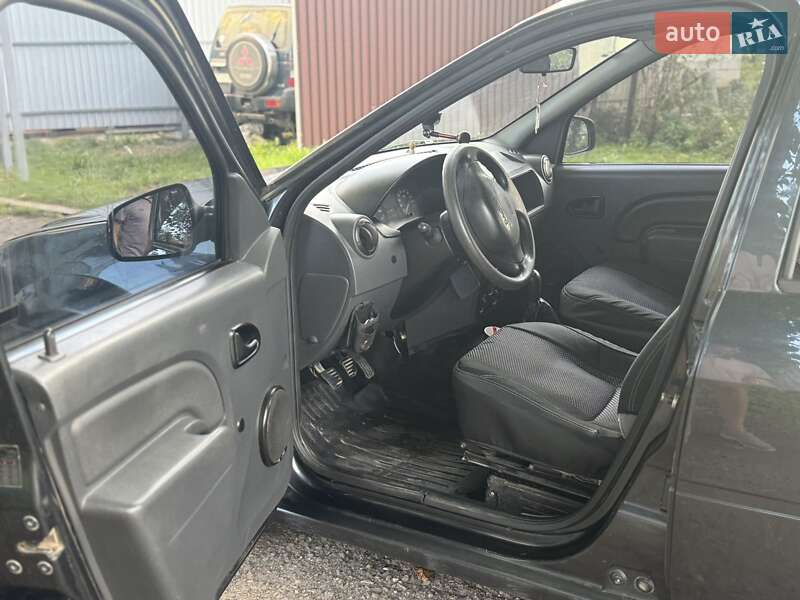Универсал Dacia Logan MCV 2007 в Самборе