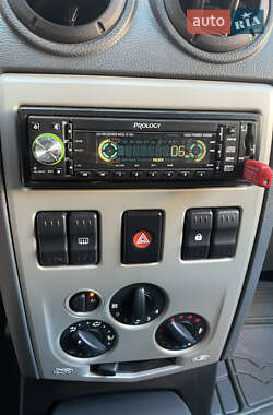 Универсал Dacia Logan MCV 2010 в 