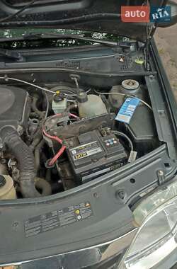 Универсал Dacia Logan MCV 2009 в 