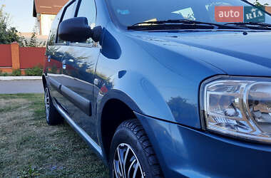 Универсал Dacia Logan MCV 2011 в 