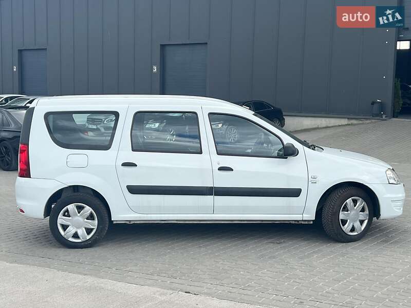 Универсал Dacia Logan MCV 2012 в Львове