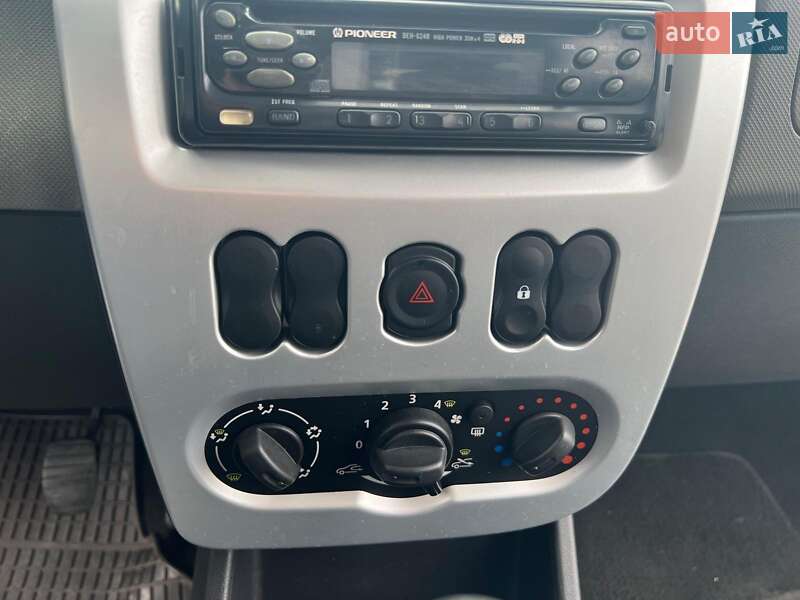 Универсал Dacia Logan MCV 2012 в Львове