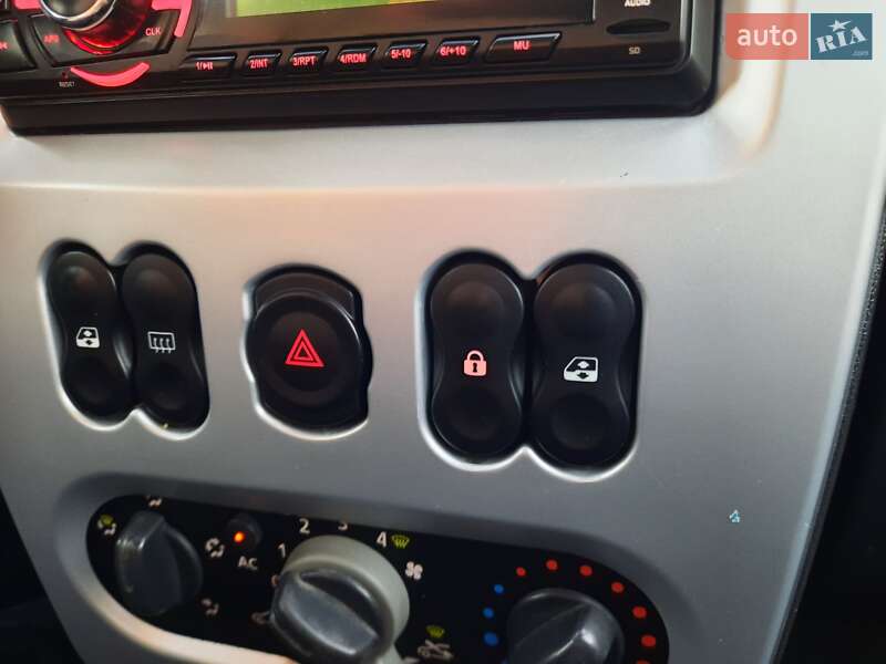 Універсал Dacia Logan MCV 2009 в Полтаві фото 35 Універсал Dacia Logan MCV 2009 в Полтаві
