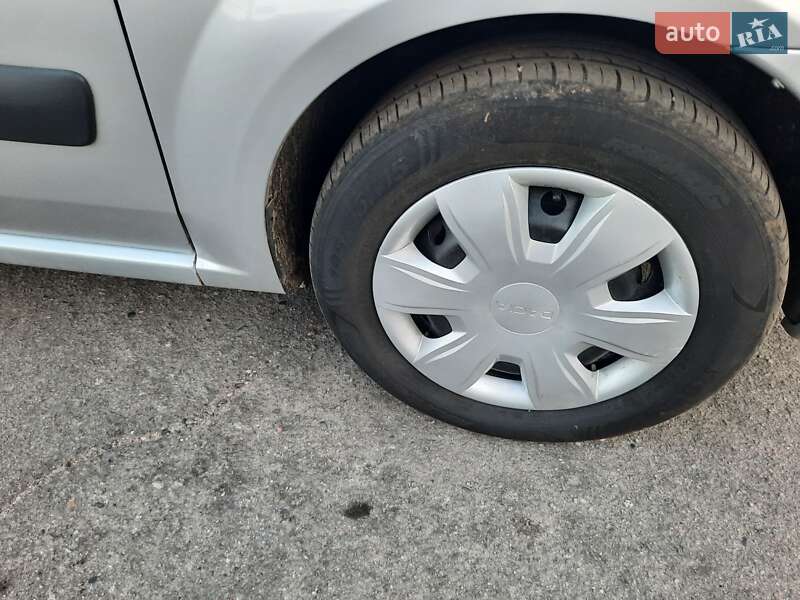 Універсал Dacia Logan MCV 2009 в Полтаві фото 83 Універсал Dacia Logan MCV 2009 в Полтаві