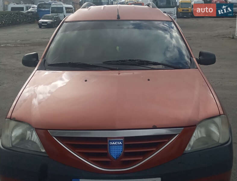 Универсал Dacia Logan MCV 2008 в Киеве