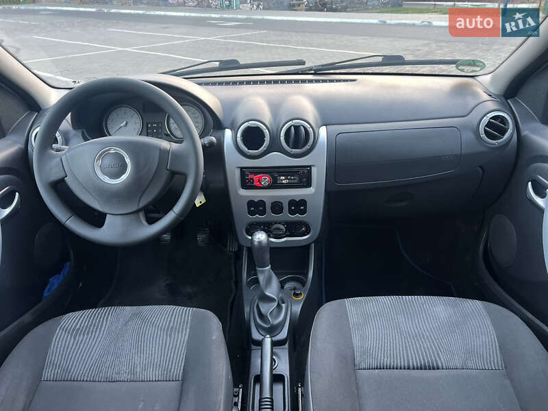 Универсал Dacia Logan MCV 2010 в Луцке