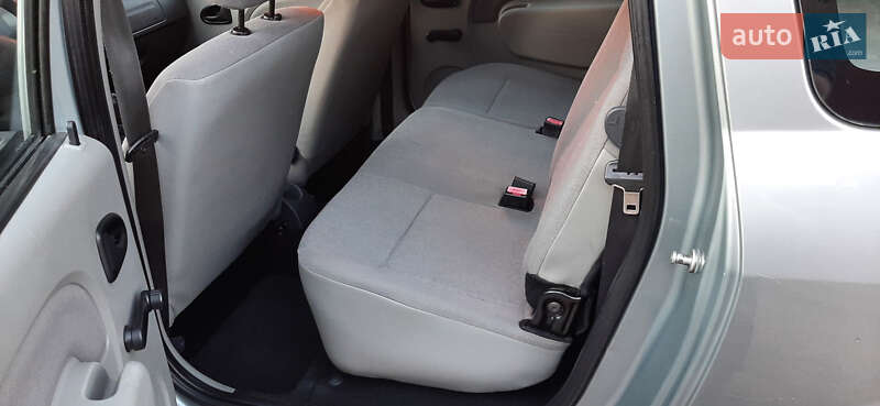 Универсал Dacia Logan MCV 2010 в Чернигове