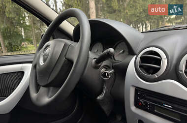 Универсал Dacia Logan MCV 2010 в 
