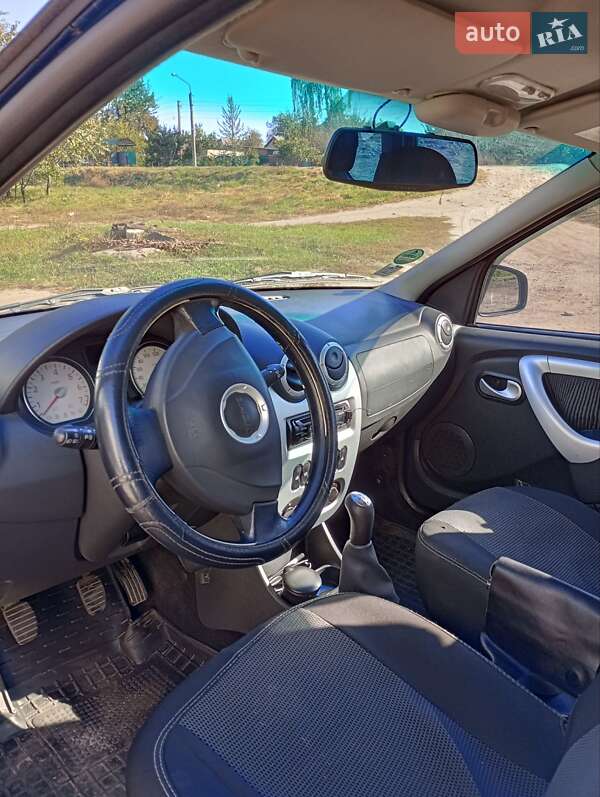 Универсал Dacia Logan MCV 2009 в Тростянце