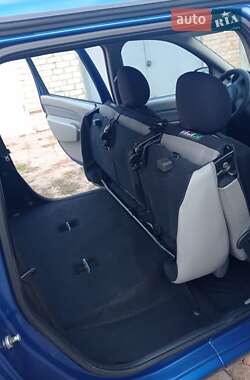 Универсал Dacia Logan MCV 2009 в 