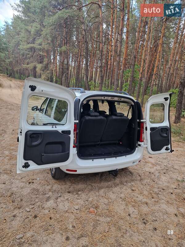 Универсал Dacia Logan MCV 2011 в Полтаве фото 79 Универсал Dacia Logan MCV 2011 в Полтаве
