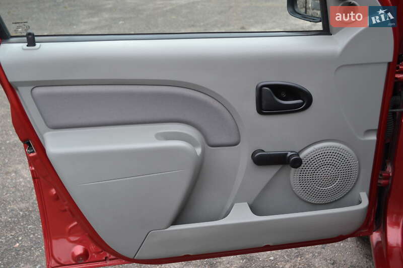 Універсал Dacia Logan MCV 2008 в Білій Церкві фото 24 Універсал Dacia Logan MCV 2008 в Білій Церкві