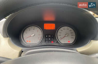 Универсал Dacia Logan MCV 2009 в 