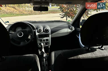 Универсал Dacia Logan MCV 2009 в 
