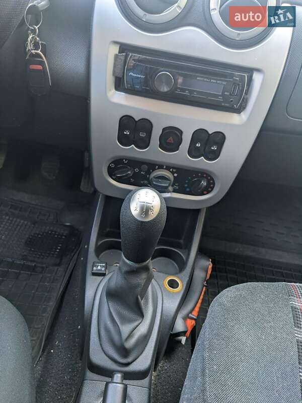 Універсал Dacia Logan MCV 2009 в Одесі