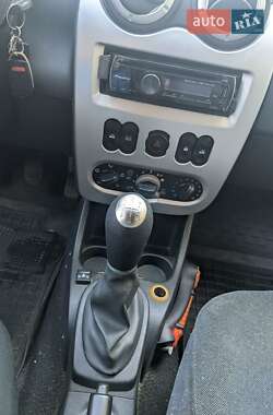 Универсал Dacia Logan MCV 2009 в 