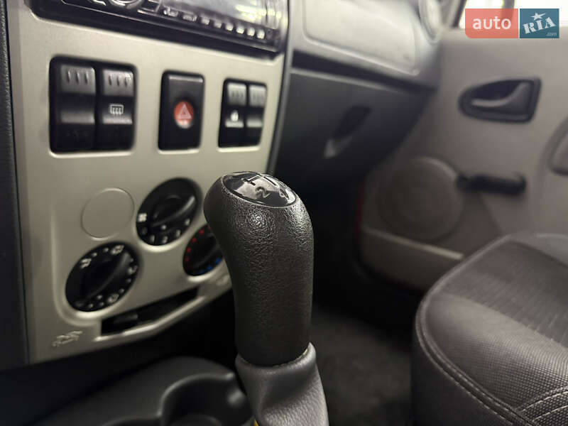 Универсал Dacia Logan MCV 2009 в Днепре фото 23 Универсал Dacia Logan MCV 2009 в Днепре