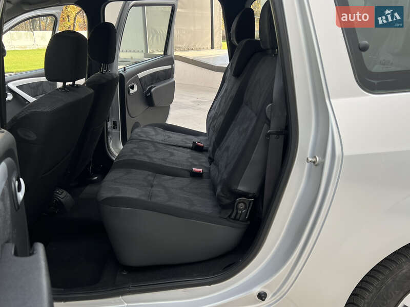 Універсал Dacia Logan MCV 2009 в Луцьку