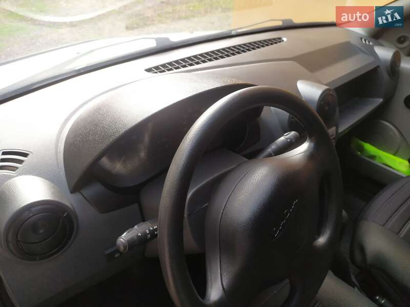 Универсал Dacia Logan MCV 2008 в Тячеве фото 13 Универсал Dacia Logan MCV 2008 в Тячеве