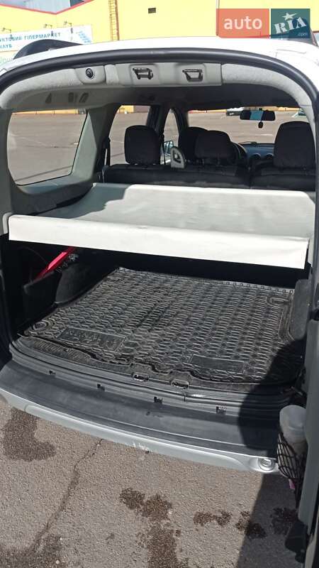 Универсал Dacia Logan MCV 2008 в Житомире фото 23 Универсал Dacia Logan MCV 2008 в Житомире