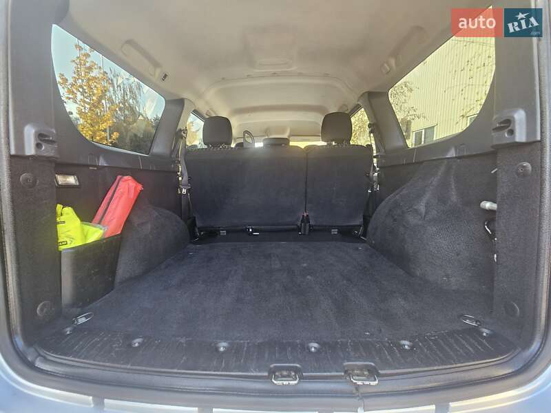 Универсал Dacia Logan MCV 2012 в Полтаве