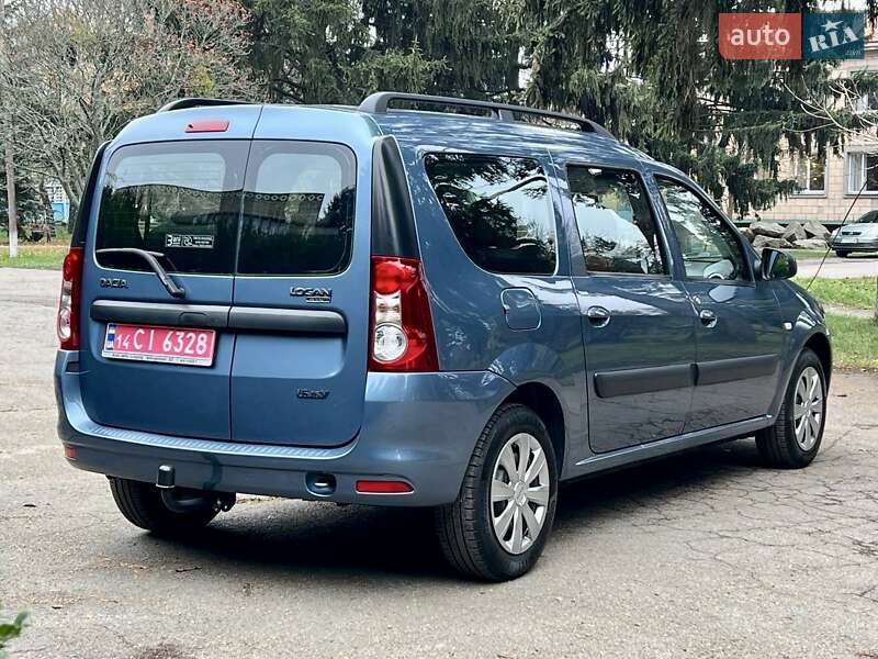 Універсал Dacia Logan MCV 2010 в Умані