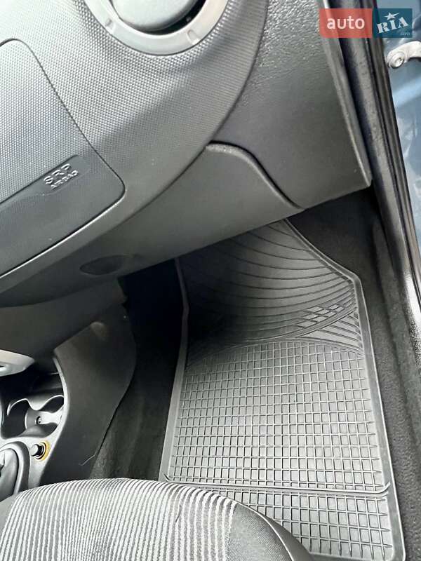 Універсал Dacia Logan MCV 2010 в Умані