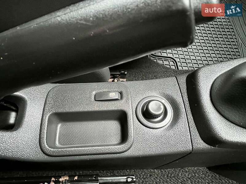 Універсал Dacia Logan MCV 2010 в Умані