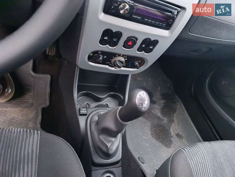 Універсал Dacia Logan MCV 2009 в Конотопі фото 11 Універсал Dacia Logan MCV 2009 в Конотопі