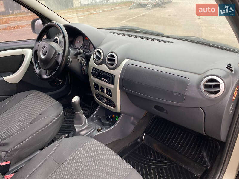 Універсал Dacia Logan MCV 2012 в Кропивницькому