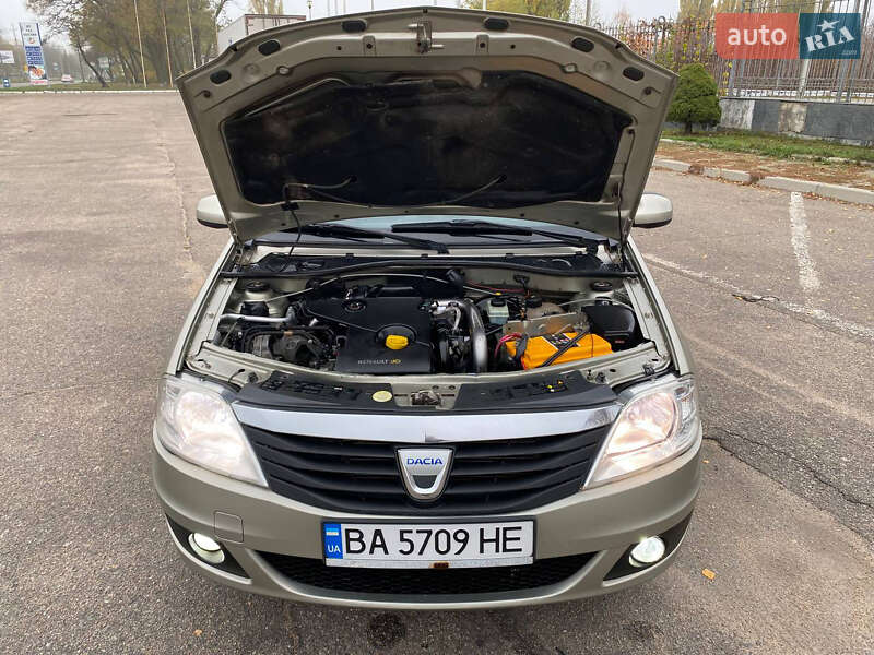 Універсал Dacia Logan MCV 2012 в Кропивницькому