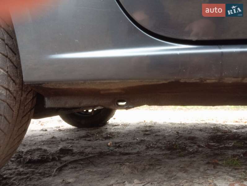 Универсал Dacia Logan MCV 2008 в Чернигове