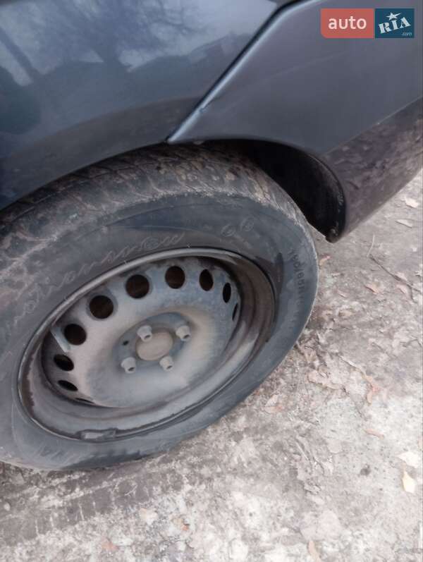 Универсал Dacia Logan MCV 2008 в Чернигове