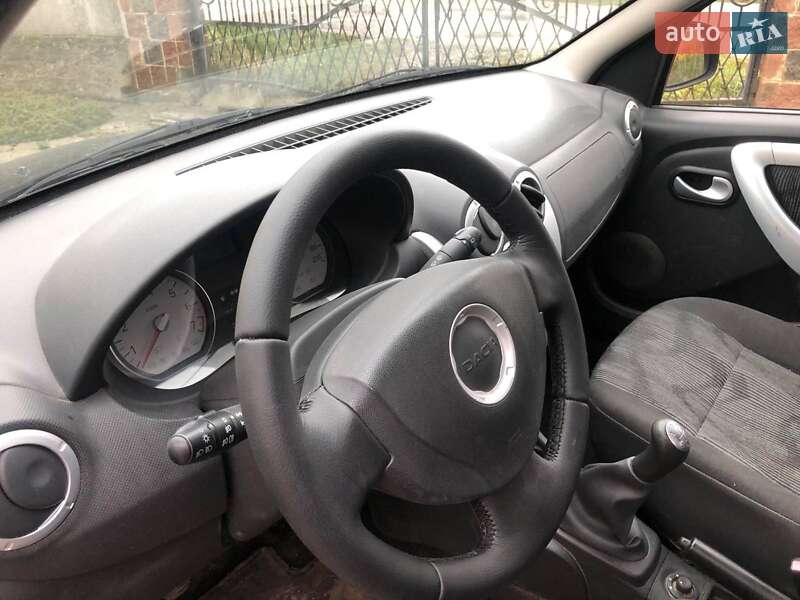 Універсал Dacia Logan MCV 2010 в Рівному фото 13 Універсал Dacia Logan MCV 2010 в Рівному