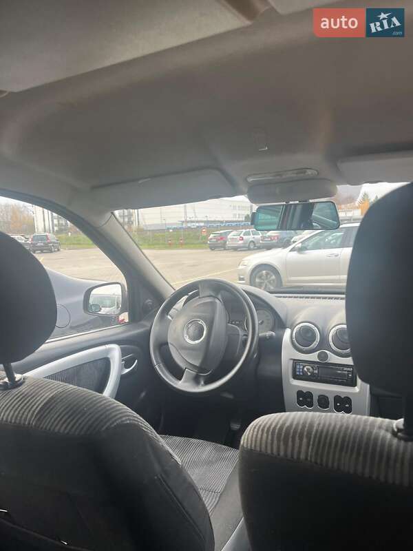 Універсал Dacia Logan MCV 2010 в Краматорську