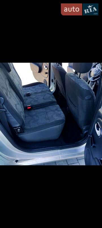 Універсал Dacia Logan MCV 2010 в Кам'янець-Подільському фото 27 Універсал Dacia Logan MCV 2010 в Кам'янець-Подільському