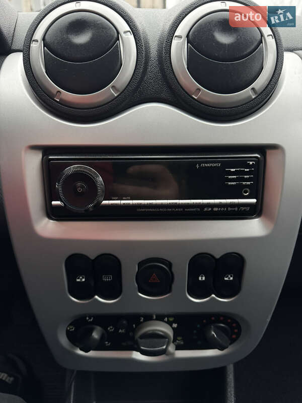 Универсал Dacia Logan MCV 2009 в Чернигове фото 34 Универсал Dacia Logan MCV 2009 в Чернигове