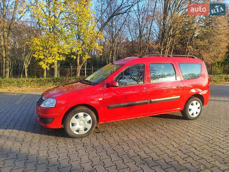 Універсал Dacia Logan MCV 2011 в Миргороді