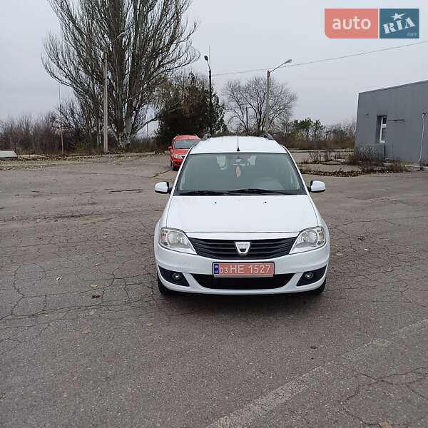 Универсал Dacia Logan MCV 2009 в Марганце