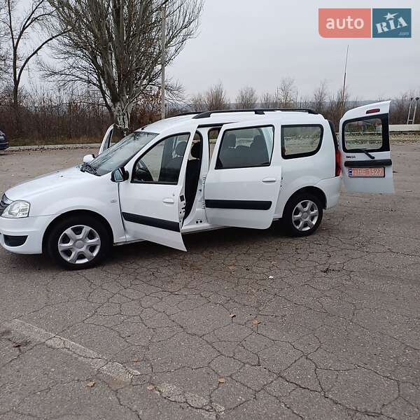 Универсал Dacia Logan MCV 2009 в Марганце