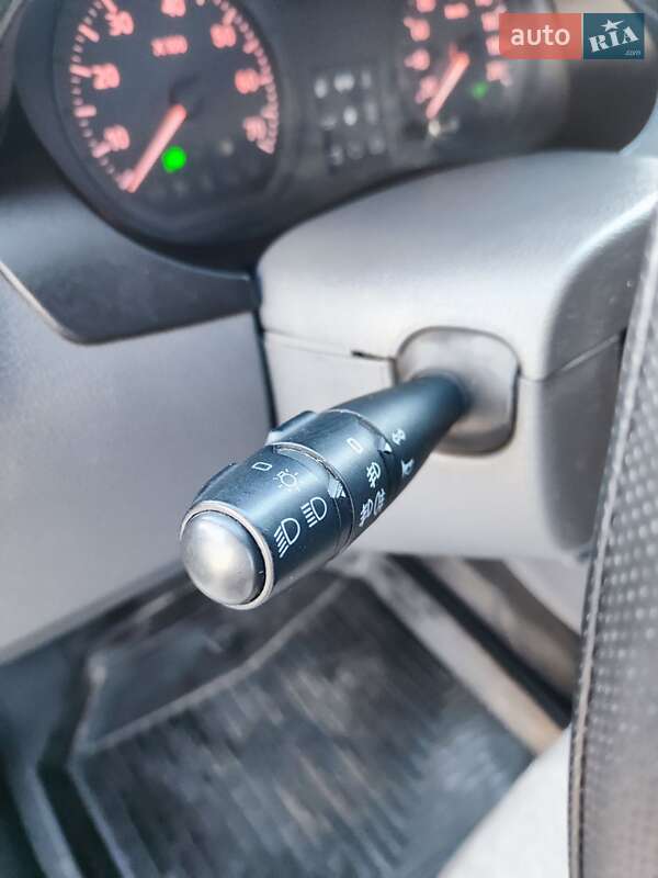 Универсал Dacia Logan MCV 2010 в Глухове фото 22 Универсал Dacia Logan MCV 2010 в Глухове