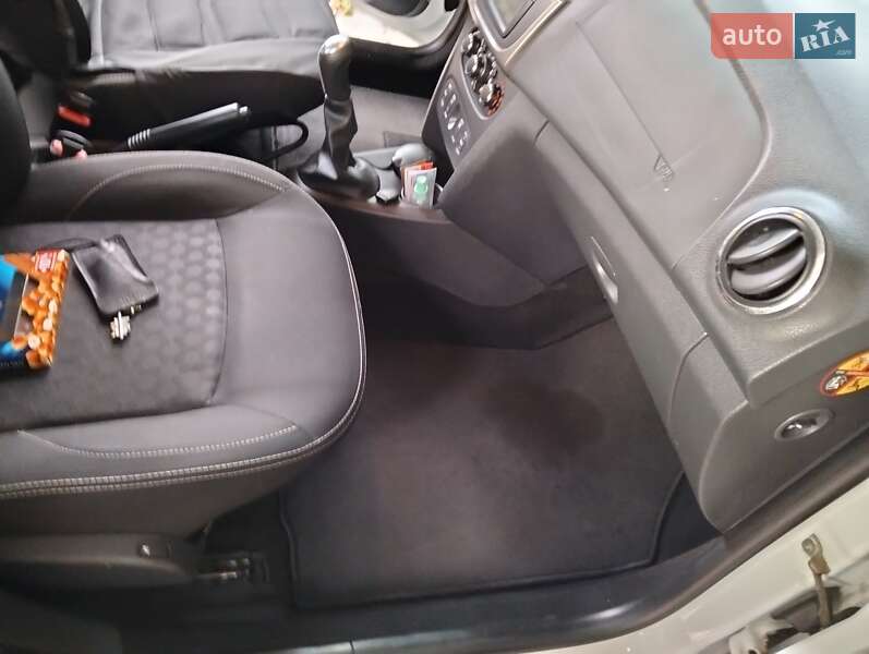 Универсал Dacia Logan MCV 2014 в Никополе фото 8 Универсал Dacia Logan MCV 2014 в Никополе