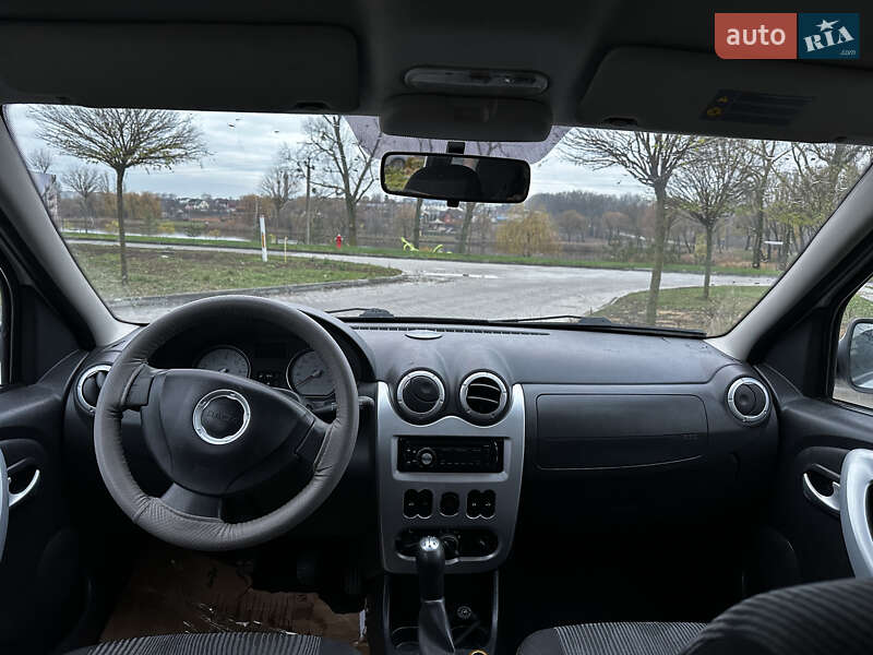 Універсал Dacia Logan MCV 2009 в Умані