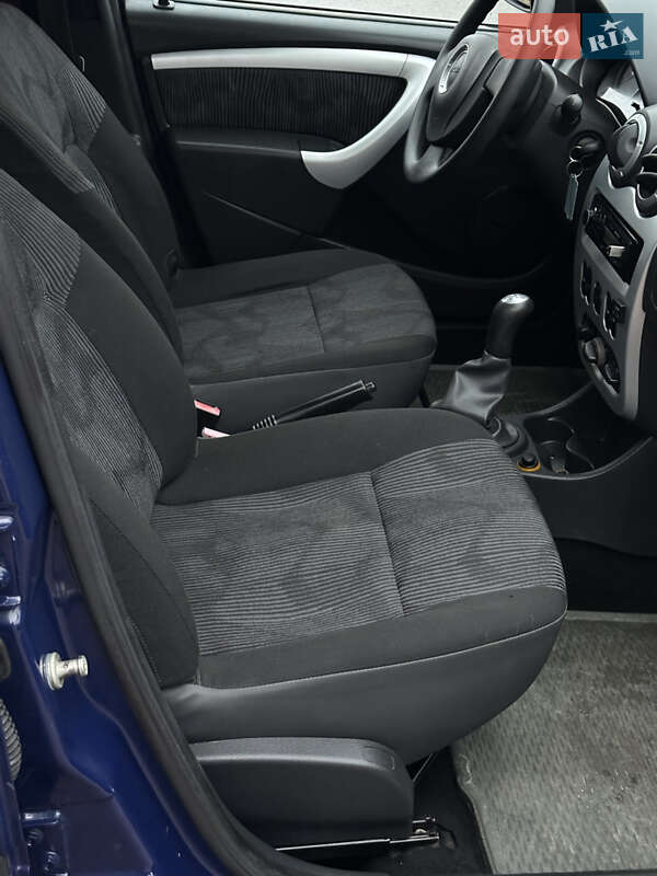 Універсал Dacia Logan MCV 2008 в Ромнах фото 29 Універсал Dacia Logan MCV 2008 в Ромнах