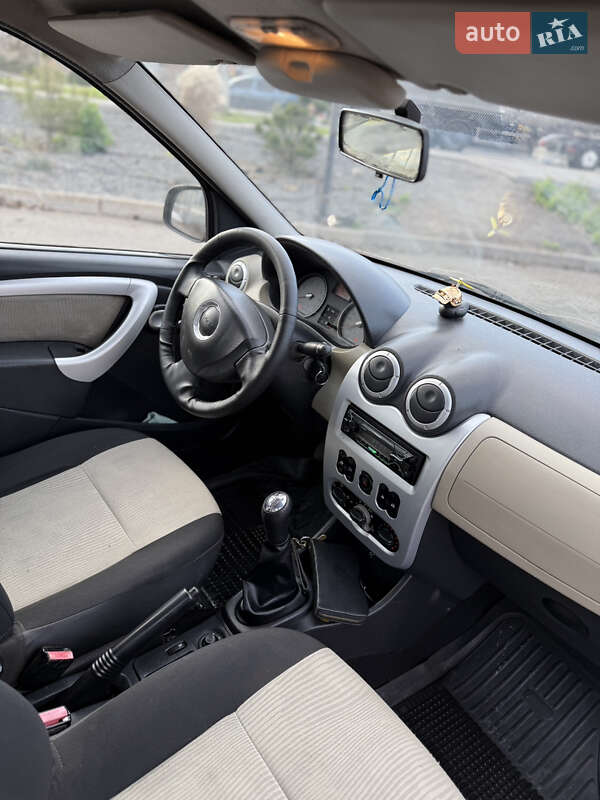 Универсал Dacia Logan MCV 2009 в Кривом Роге