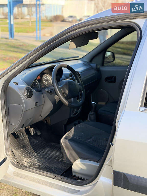 Універсал Dacia Logan MCV 2008 в Дніпрі