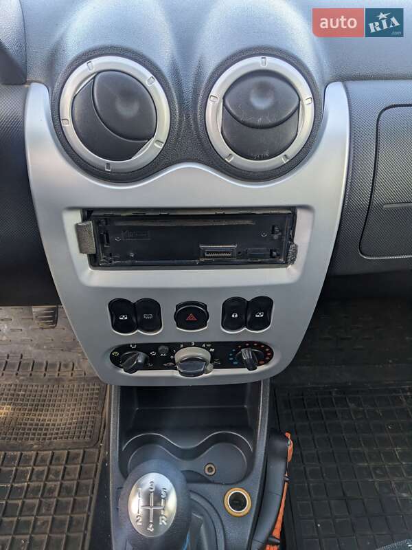 Універсал Dacia Logan MCV 2009 в Одесі