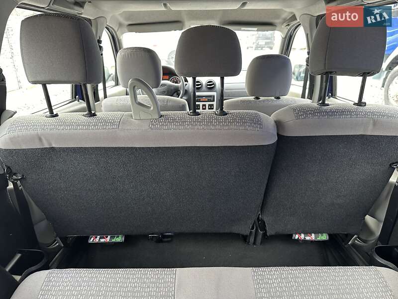 Універсал Dacia Logan MCV 2008 в Рівному