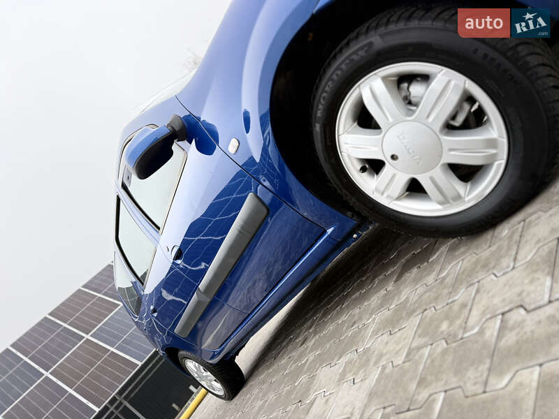 Універсал Dacia Logan MCV 2010 в Володимирі